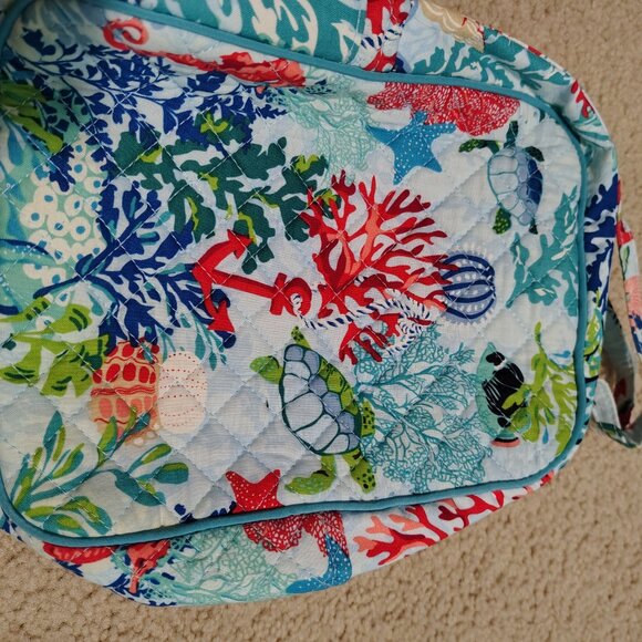 Vera Bradley lemon Grove collection and shore thing lunch bag - Picture 9 of 10